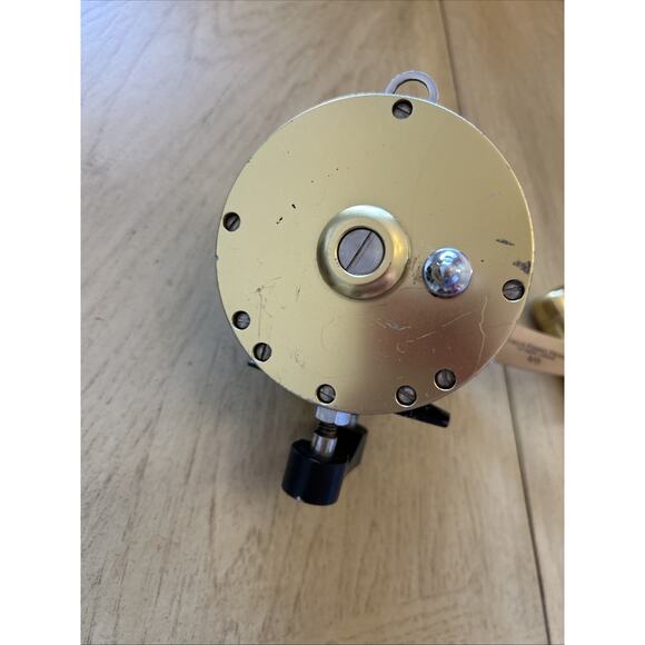 Vintage Accurate Accuframe fishing reel Penn Senator Accuplates 4/0 Gold Handle - Picture 2 of 8